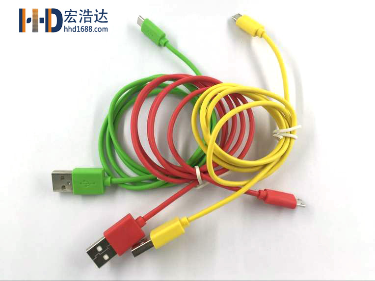 買一個(gè)蘋果轉(zhuǎn)接頭就可以給蘋果手機(jī)充電