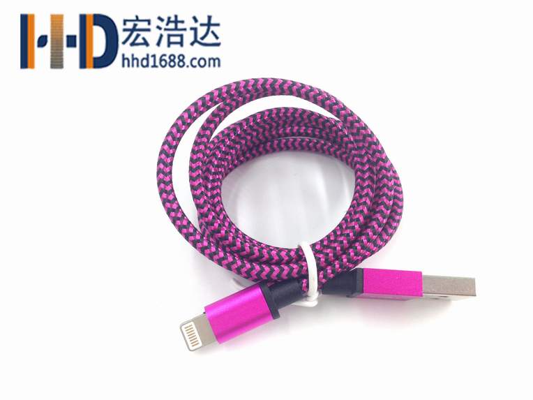 手機數(shù)據(jù)線的IC主要是用來防靜電電路之用